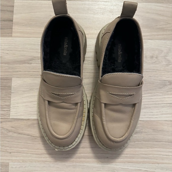 Nila & Nila warm chunky loafers. - Picture 2 of 4